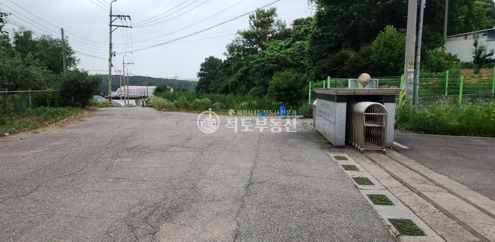 경기 화성만세구 팔탄면 덕우리 1동 #팔탄덕우리350평공장매매#단독마당#3개동#대지995평 매매 매물번호 10500 사진 12