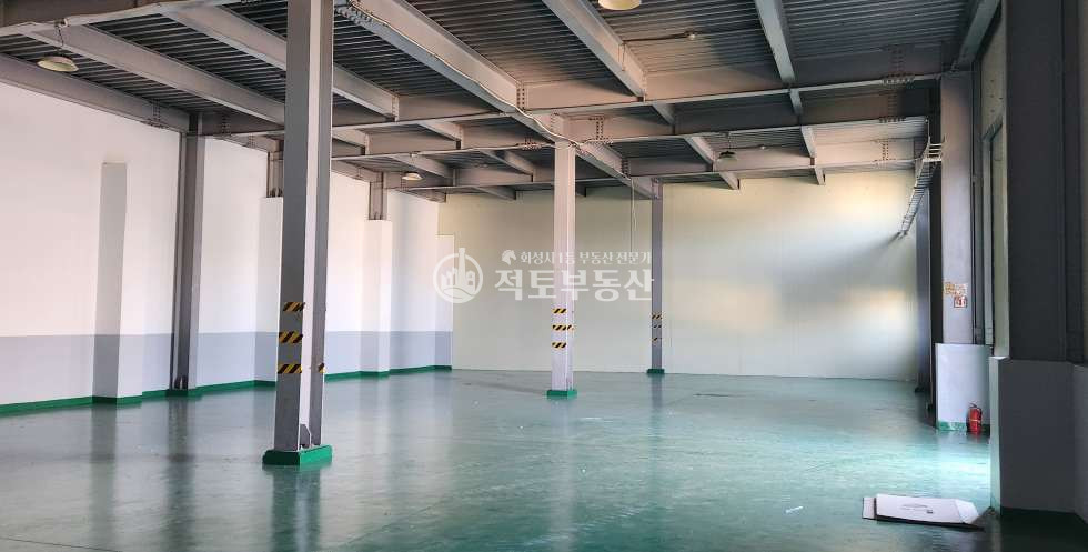 경기 화성만세구 팔탄면 구장리 #구장사거리#115평공장#양쪽문#고전력#리모델링완료 월세 매물번호 10558 사진 4