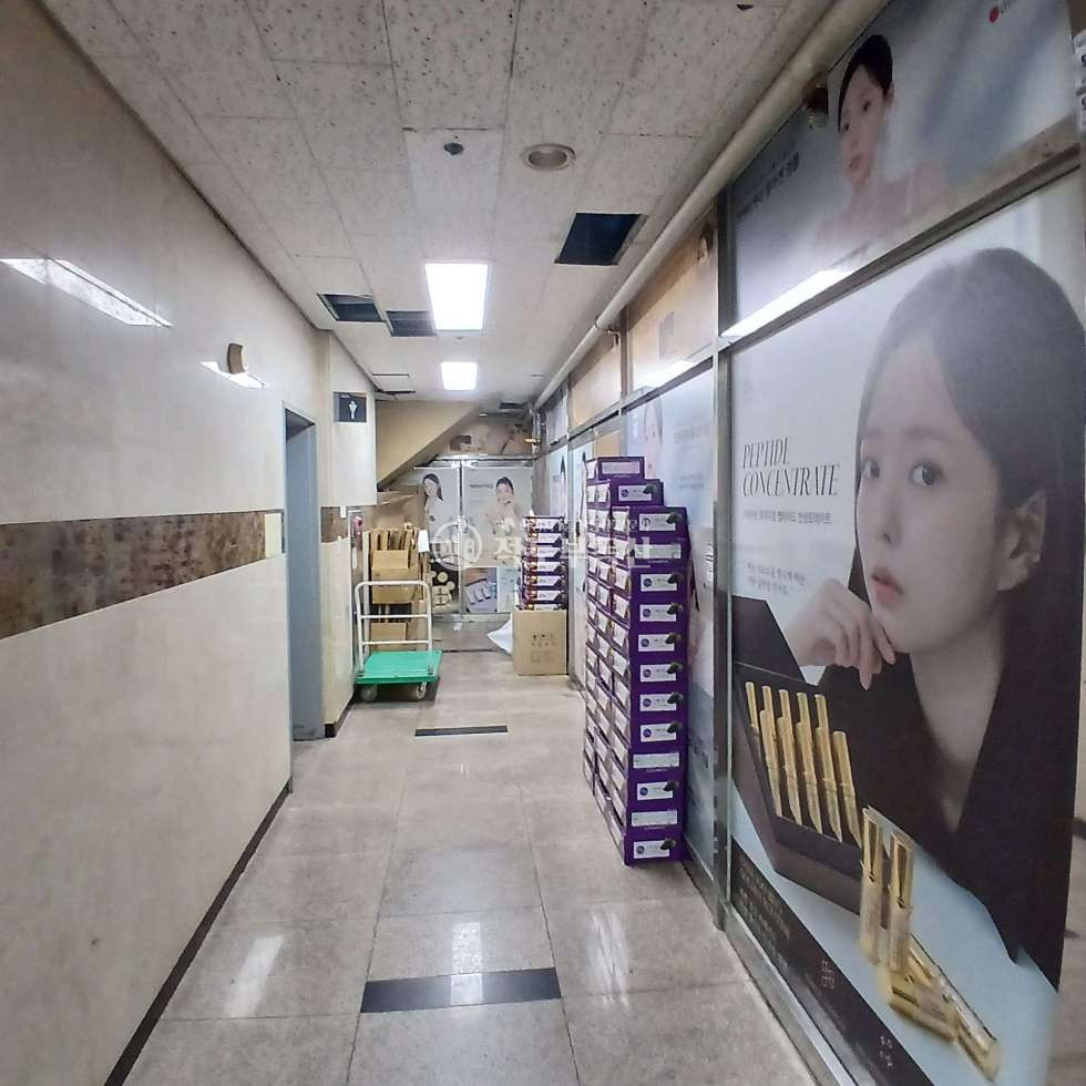 경기 화성만세구 향남읍 행정리 #행정리 중심상가 #77평상가임대(매매가능) # 일반음식점(다양한업종 가능) #아파트배후지 월세 매물번호 10573 사진 2