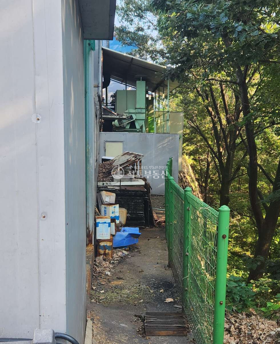 경기 화성만세구 남양읍 신남리 1동 #남양 분체도장 허가 공장#토지 1,140평#건물 480평 매매 매물번호 10677 사진 9