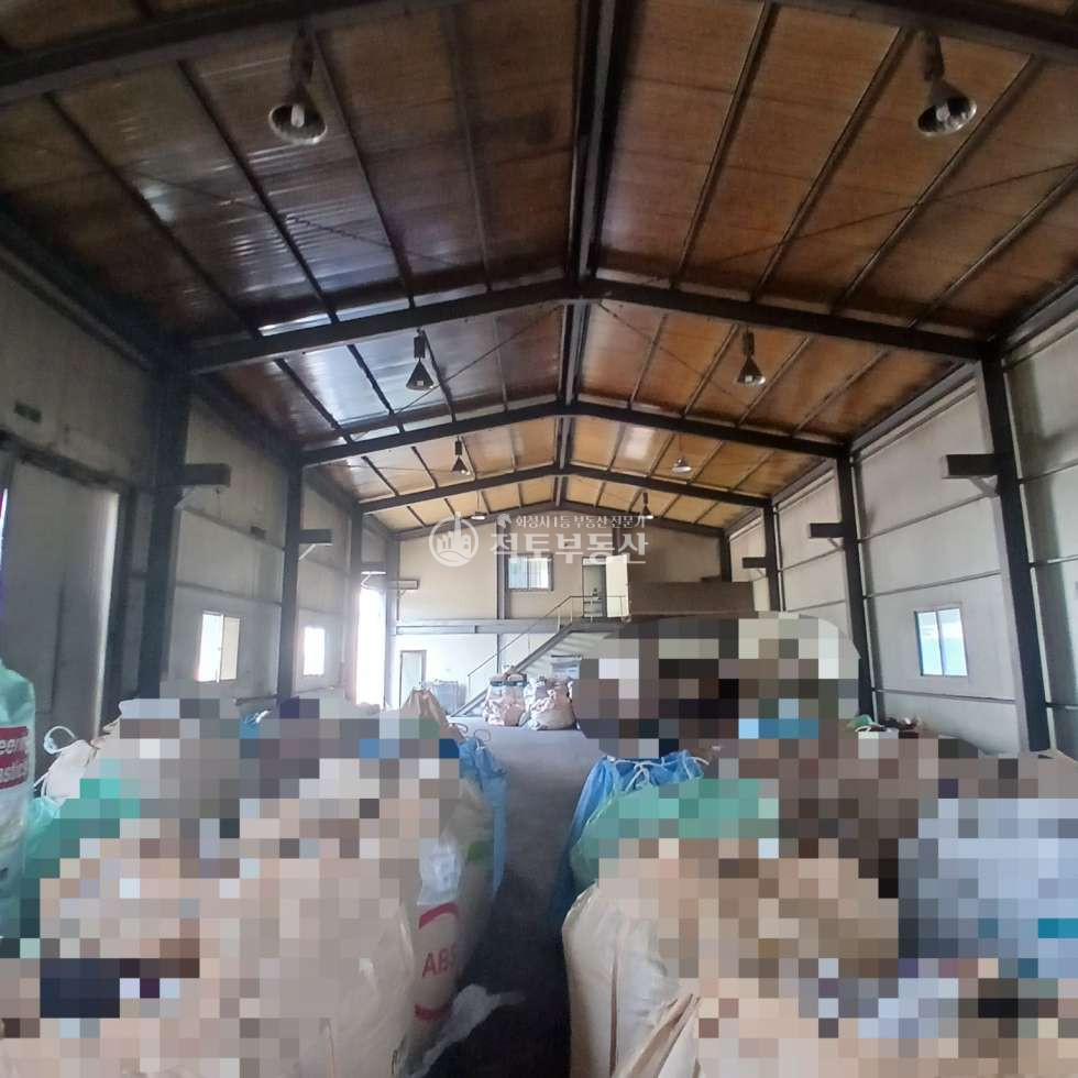 경기 화성만세구 팔탄면 율암리 #팔탄공장 #126평공장임대 #민원소지없는위치 #25톤차량진입가능 #넓은야적공간 월세 매물번호 10678 사진 3