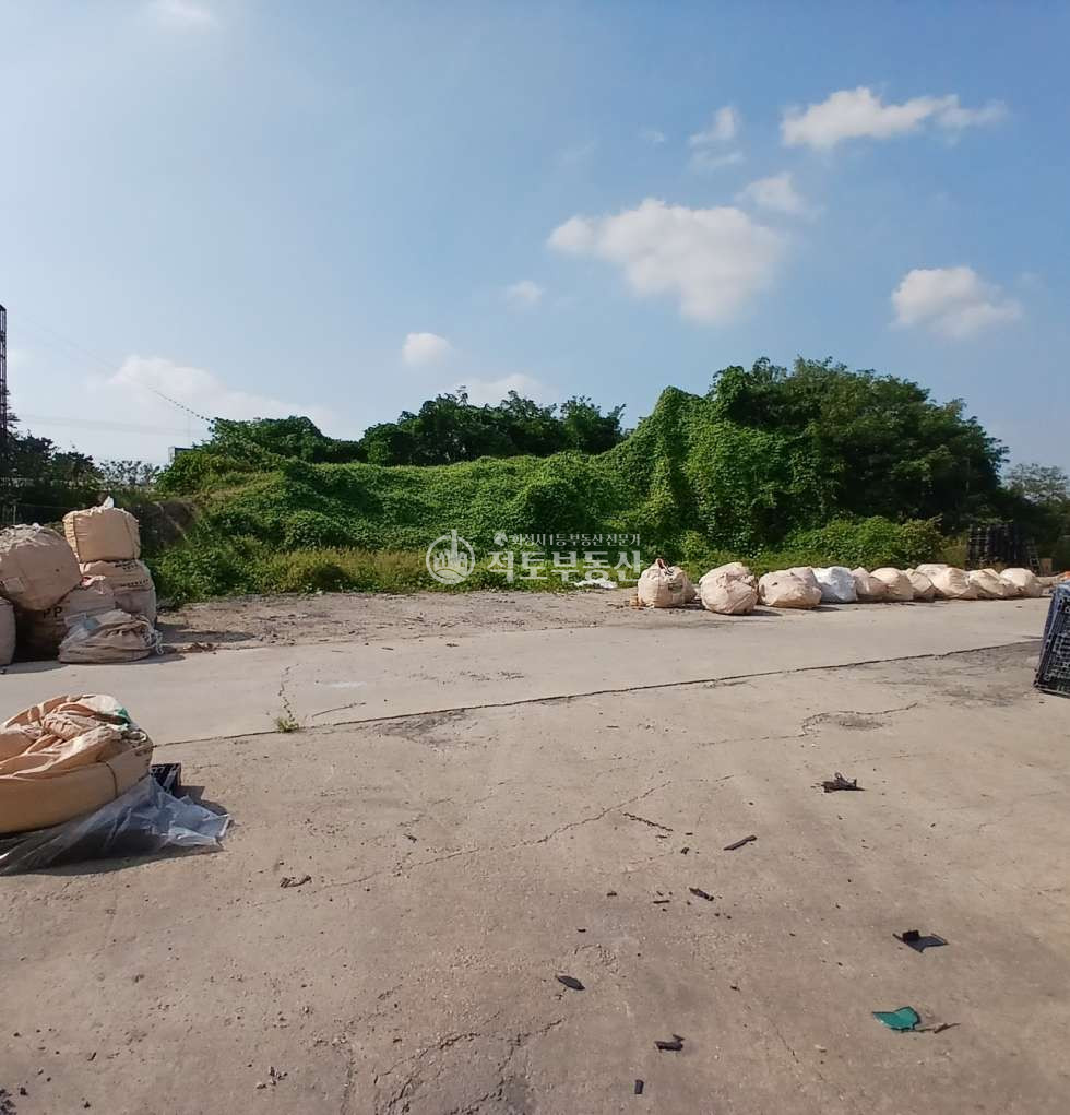 경기 화성만세구 팔탄면 율암리 #팔탄공장 #126평공장임대 #민원소지없는위치 #25톤차량진입가능 #넓은야적공간 월세 매물번호 10678 사진 10