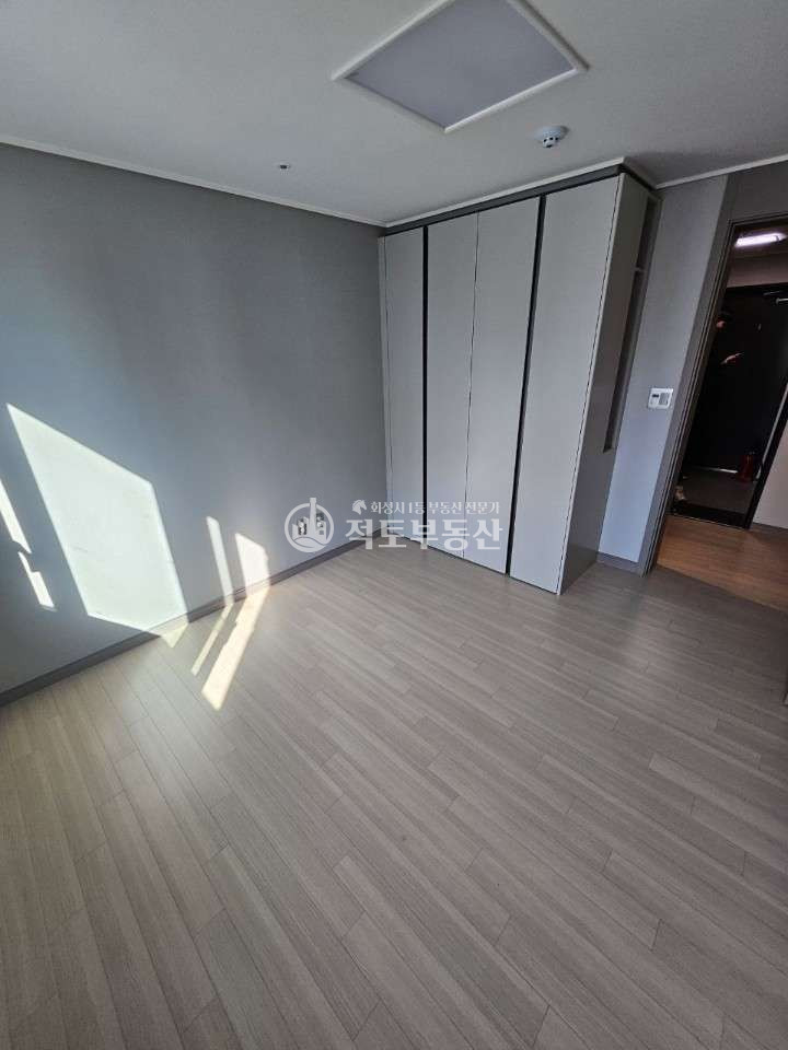 경기 화성효행구 봉담읍 0 #봉담 중흥S에듀파크 #급매#풀옵션#고급인테리어#방3,화2#34평 매매 매물번호 10702 사진 2