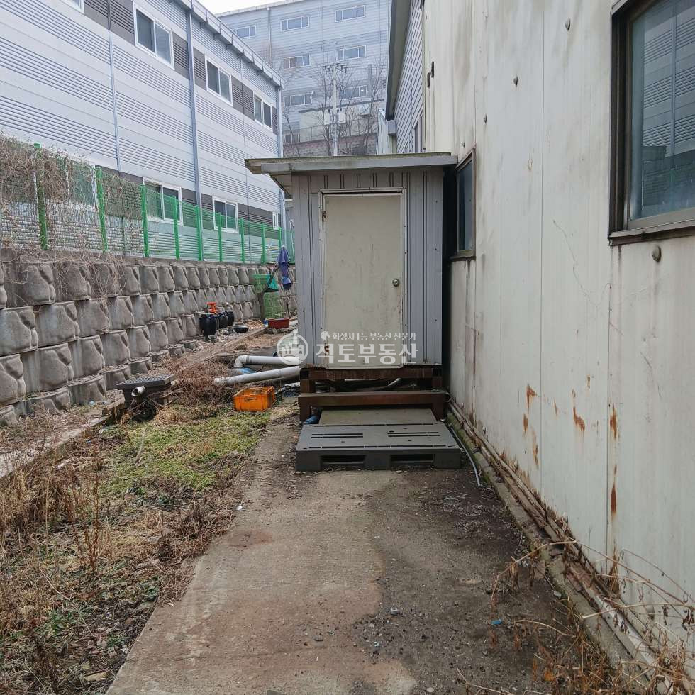 경기 화성만세구 팔탄면 #대지 442평 #공장매매 #고전력 #발안ic 10분 매매 매물번호 10193 사진 11