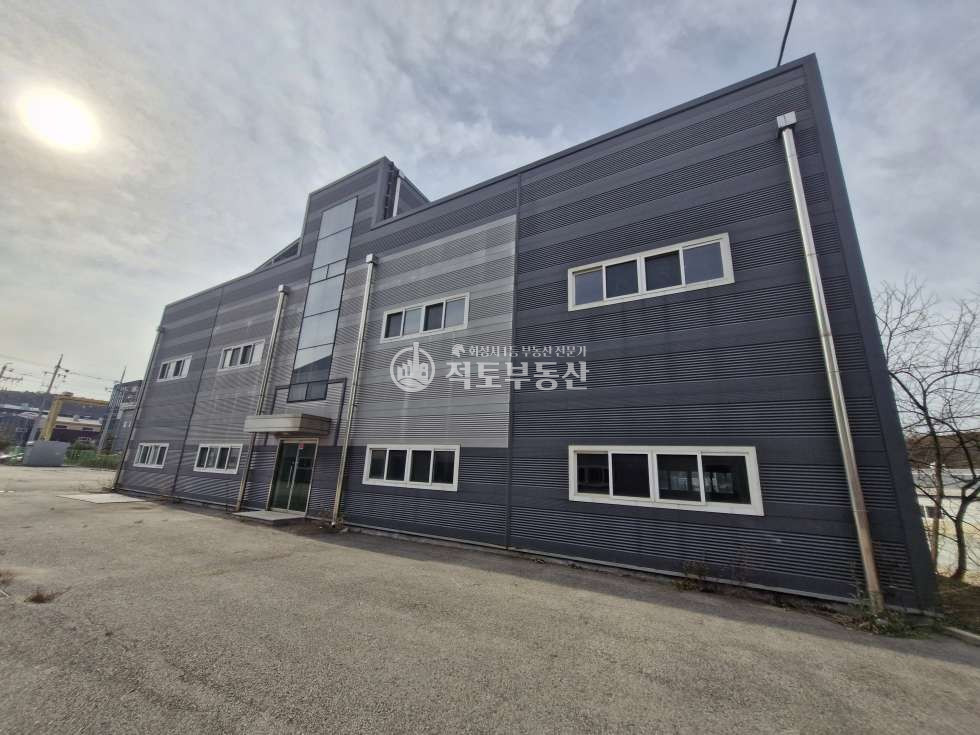 경기 화성만세구 장안면 1,2,3,4동 #대지2487평 #대형공장매매 #고전력800kw #호이스트 #82번국도 3분 매매 매물번호 10231 사진 1
