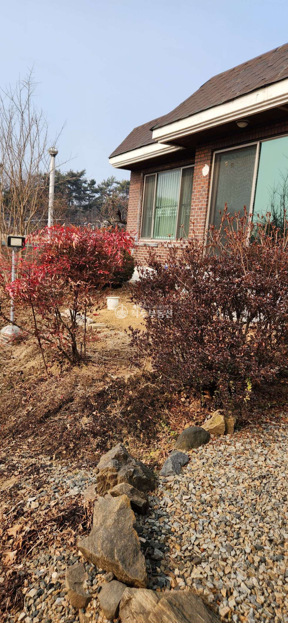 경기 화성만세구 우정읍 화산리 화성 우정읍 화산리 단독주택 매매｜75평 대지·방3개 2억5천, 마당 있는 전원형 주택 매매 매물번호 10194 사진 1
